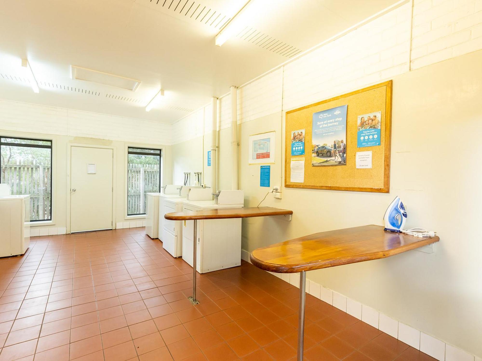 Nrma Bairnsdale Riverside Holiday Park المظهر الخارجي الصورة
