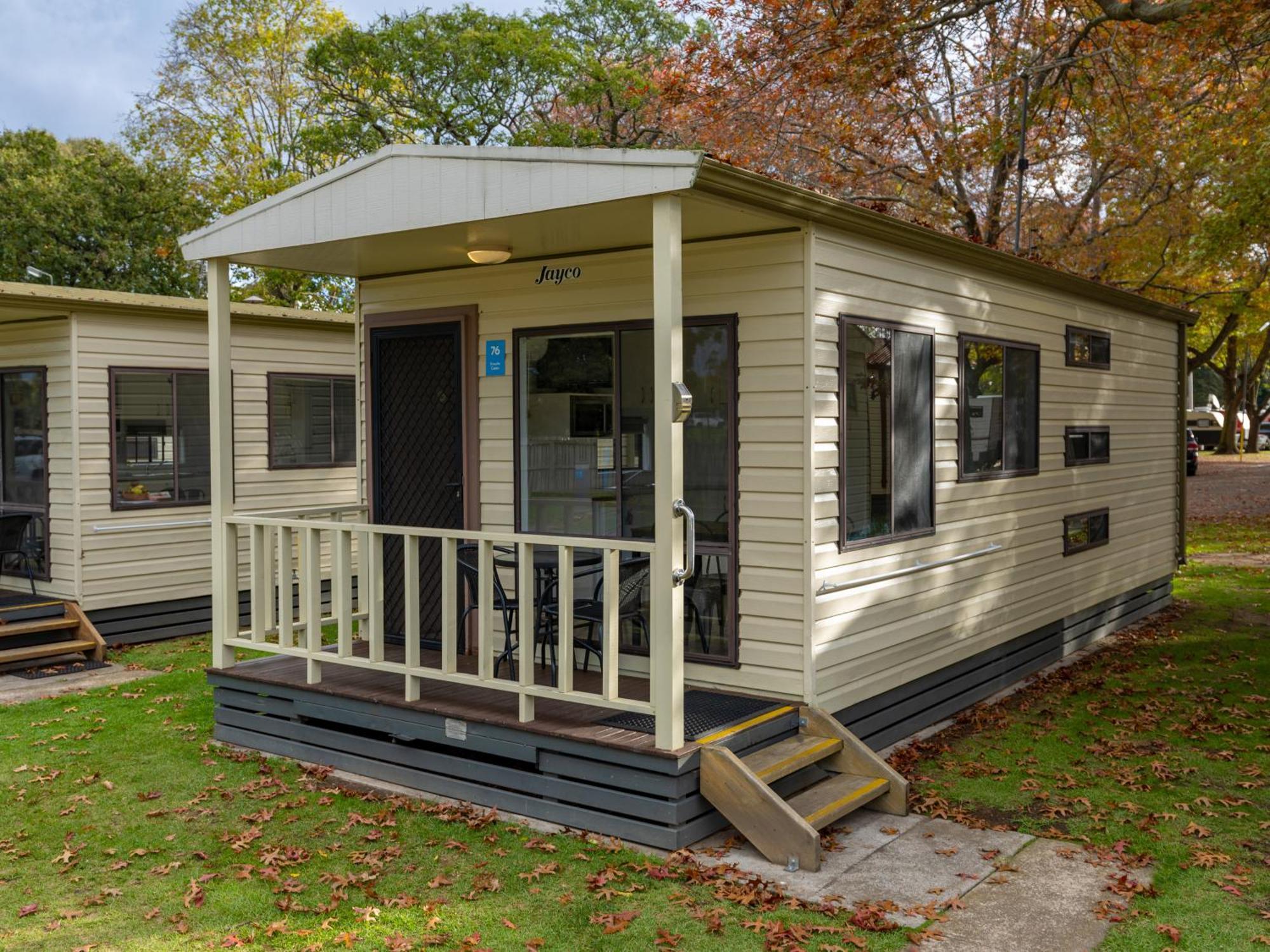 Nrma Bairnsdale Riverside Holiday Park الغرفة الصورة
