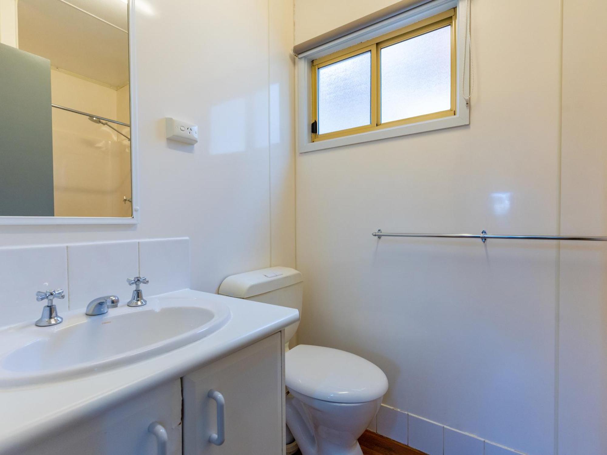 Nrma Bairnsdale Riverside Holiday Park الغرفة الصورة