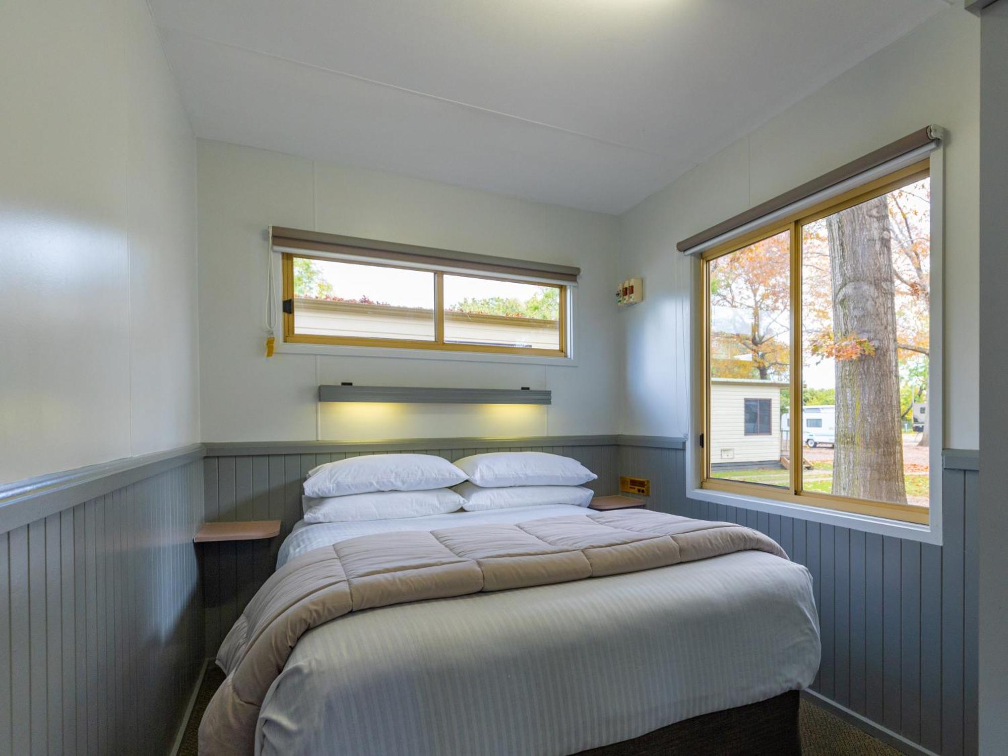 Nrma Bairnsdale Riverside Holiday Park الغرفة الصورة