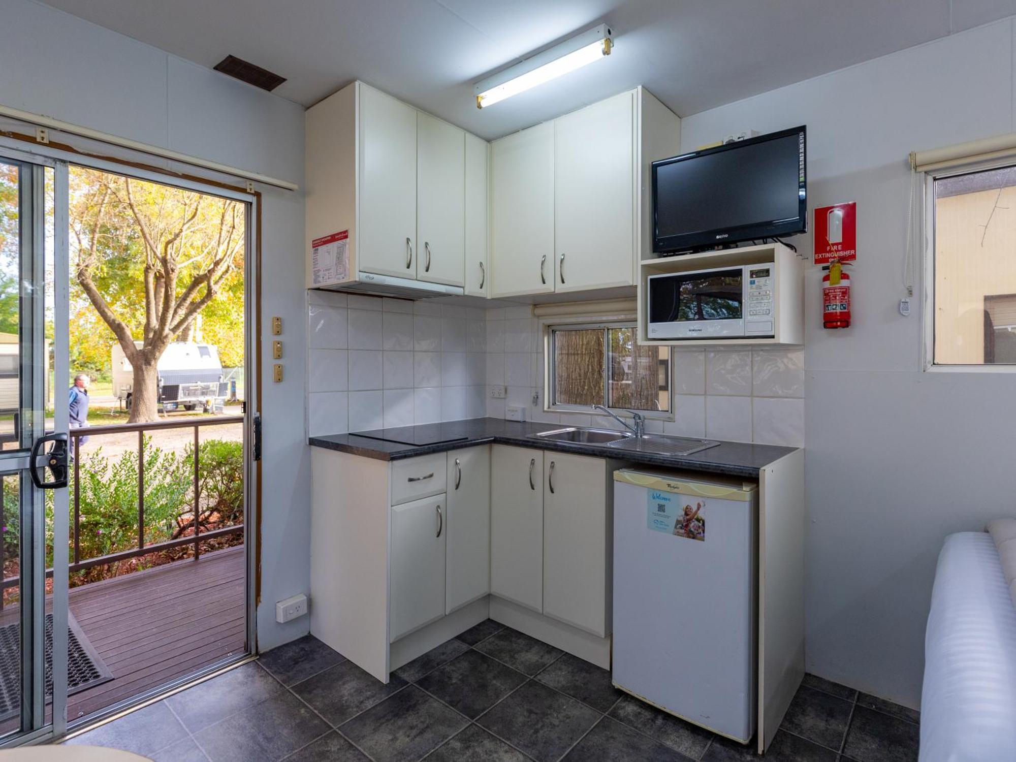 Nrma Bairnsdale Riverside Holiday Park الغرفة الصورة